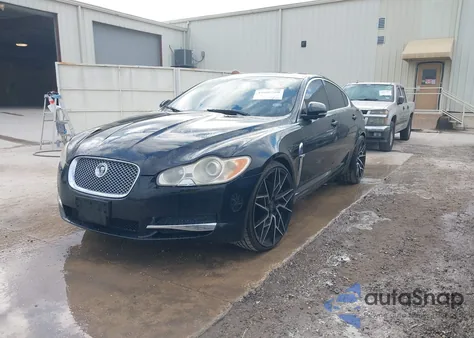 2010 Jaguar Xf Premium z USA, uszkodzony, nr VIN SAJWA0GB8ALR58769